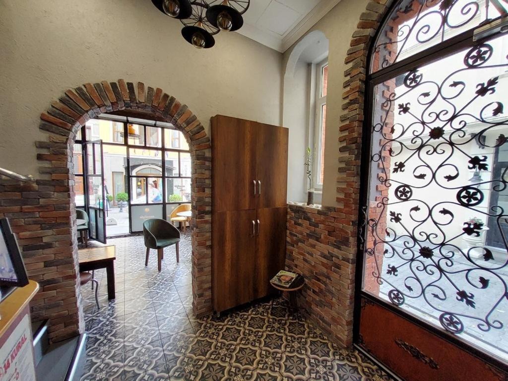 هتل مون لایت استانبول